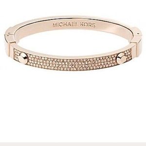 NWOT rose gold pave bracelet